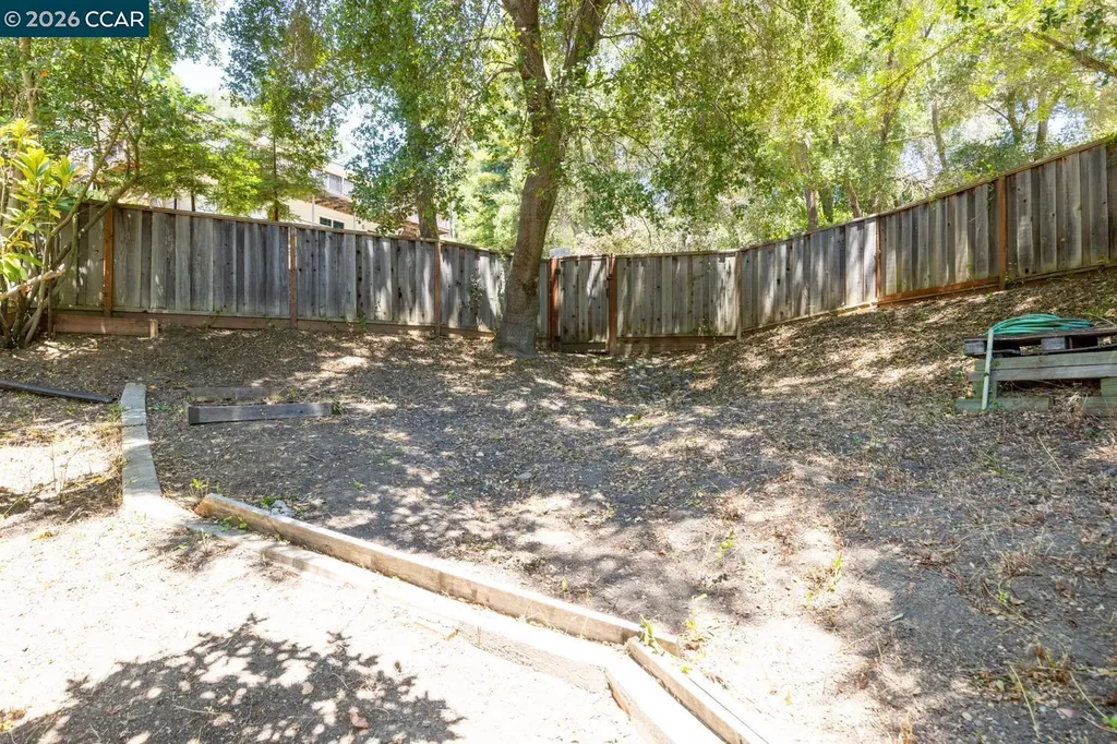 19 Valley Drive Orinda CA 94563
