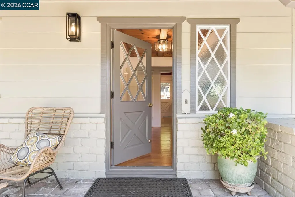 19 Valley Drive Orinda CA 94563