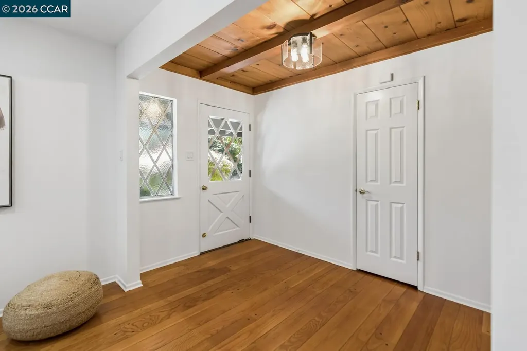 19 Valley Drive Orinda CA 94563