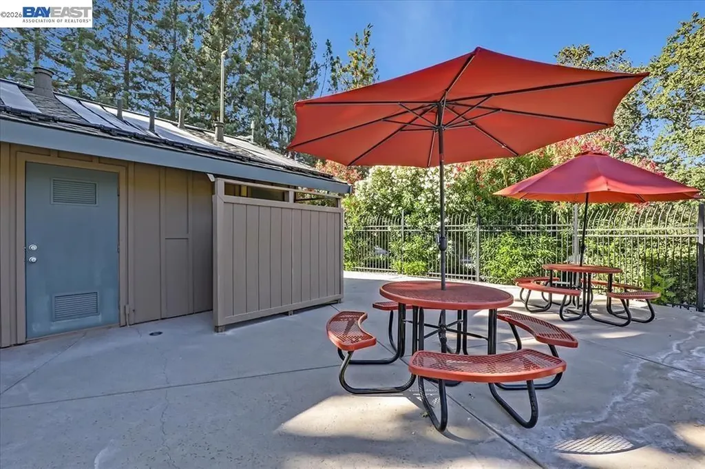 2122 Arroyo Court Pleasanton CA 94588