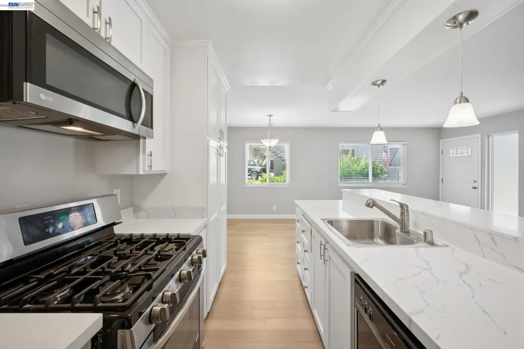 2122 Arroyo Court Pleasanton CA 94588