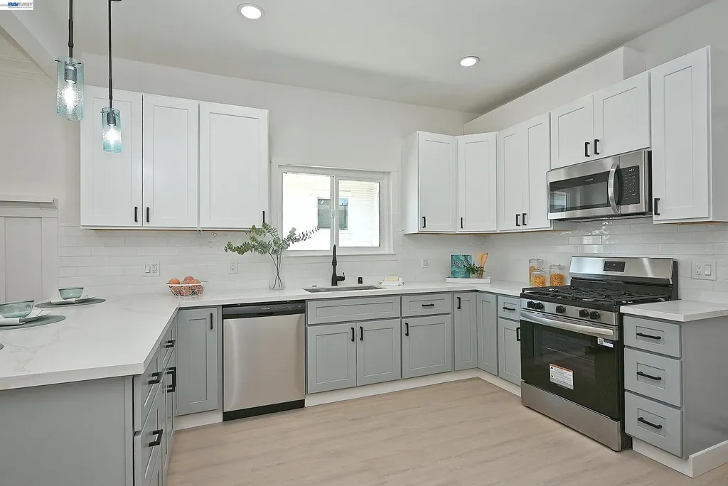 3914 Agua Vista Street Oakland CA 94601