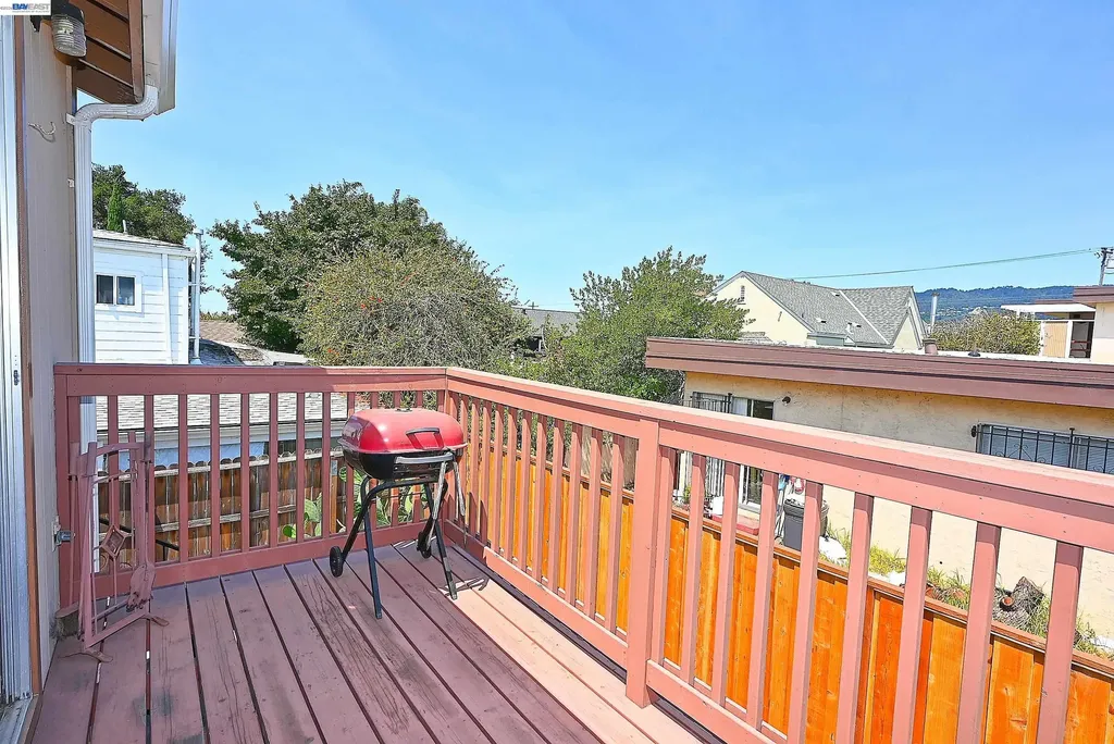 3914 Agua Vista Street Oakland CA 94601