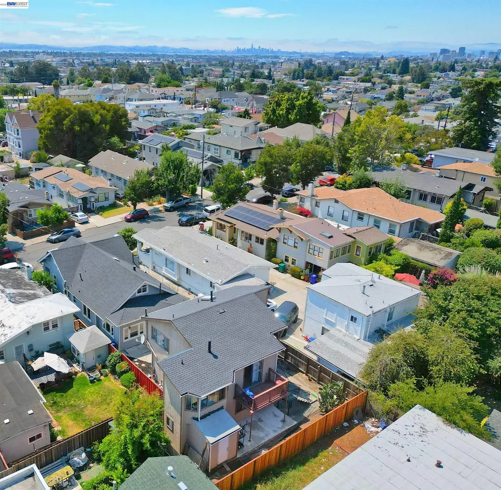 3914 Agua Vista Street Oakland CA 94601