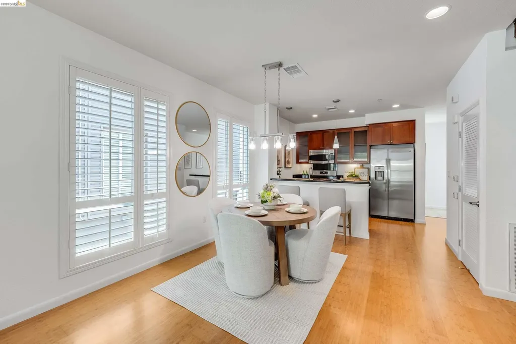 6466 Hollis Street Emeryville CA 94608