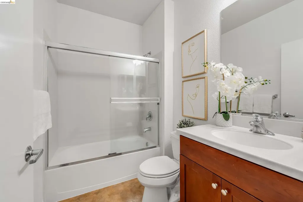 6466 Hollis Street Emeryville CA 94608