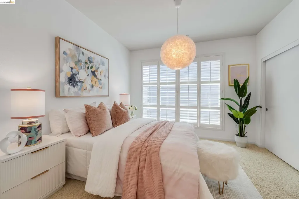 6466 Hollis Street Emeryville CA 94608