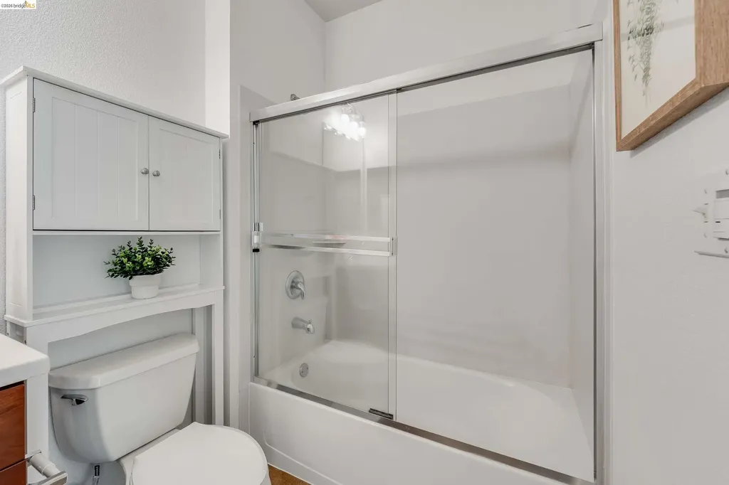 6466 Hollis Street Emeryville CA 94608