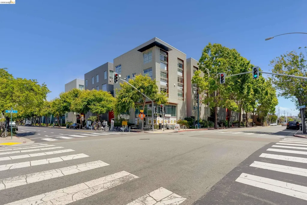 6466 Hollis Street Emeryville CA 94608