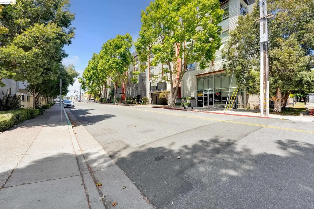 6466 Hollis Street Emeryville CA 94608