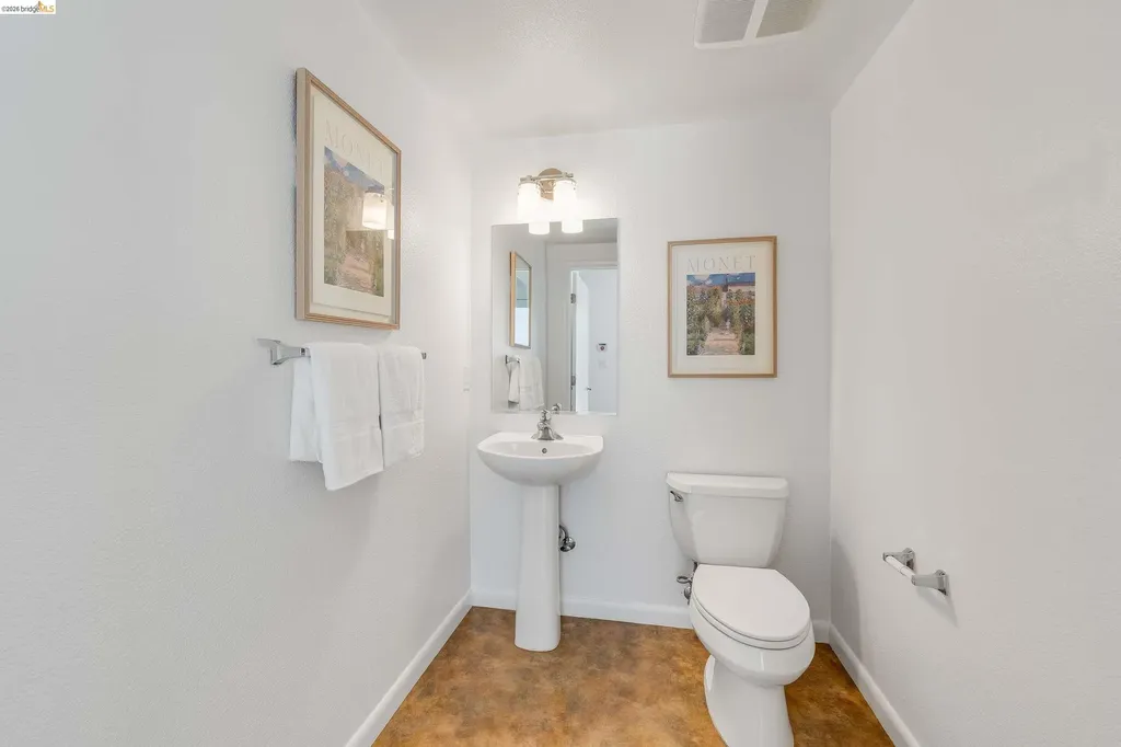 6466 Hollis Street Emeryville CA 94608
