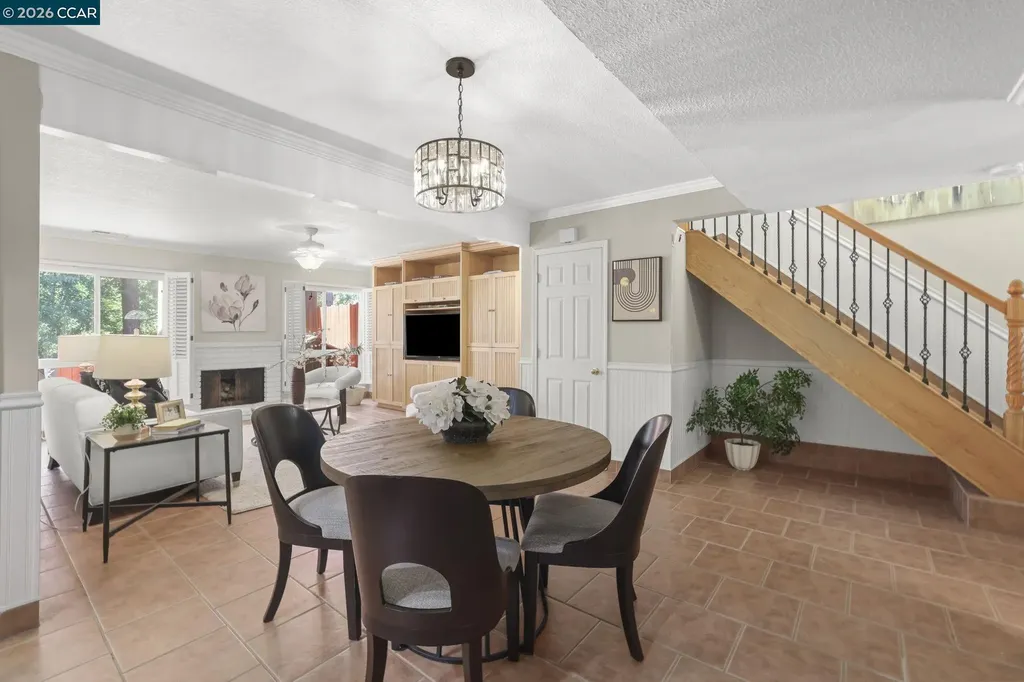 1304 Corte De Los Vecinos Walnut Creek CA 94598