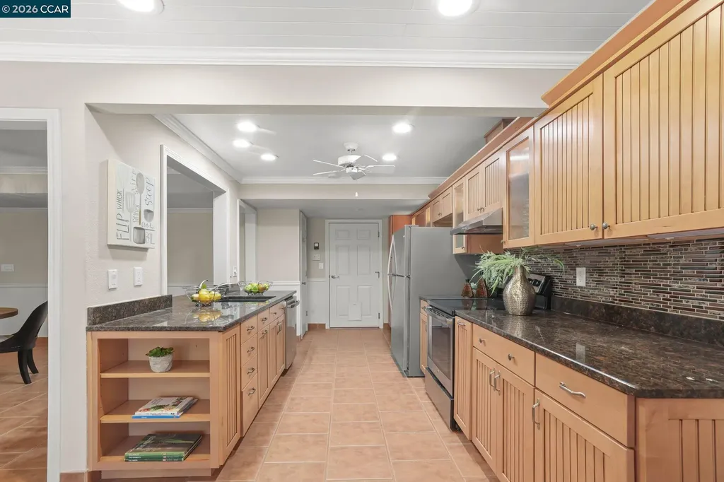 1304 Corte De Los Vecinos Walnut Creek CA 94598