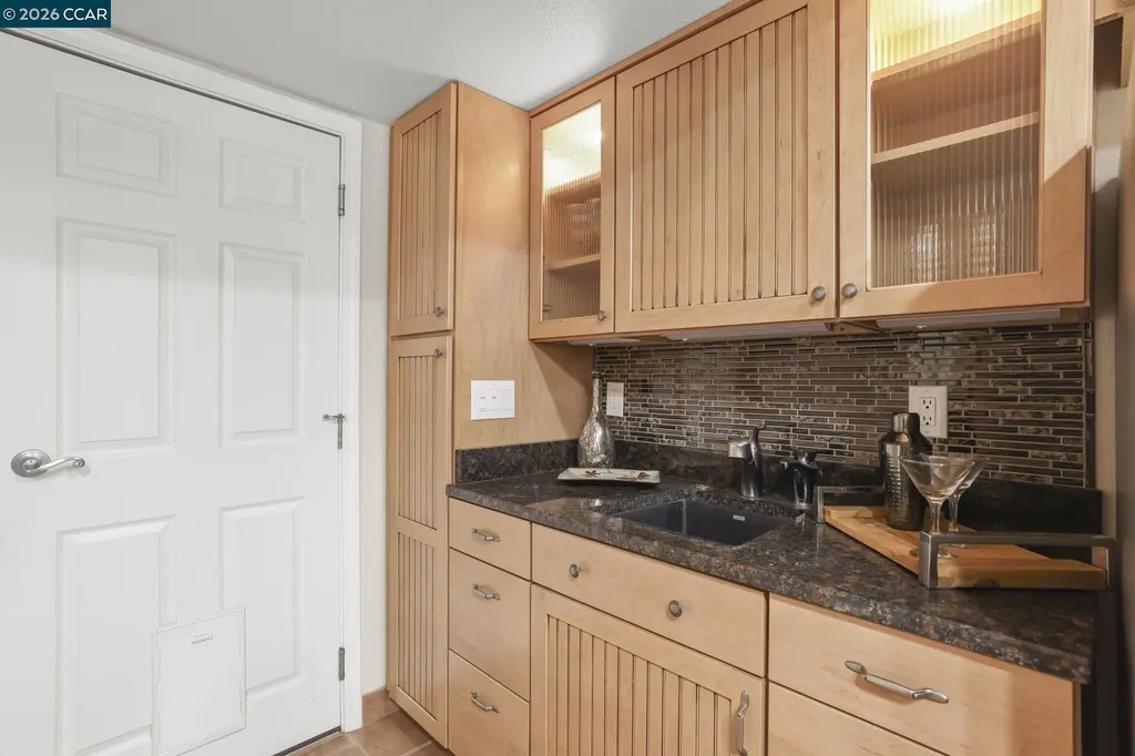 1304 Corte De Los Vecinos Walnut Creek CA 94598