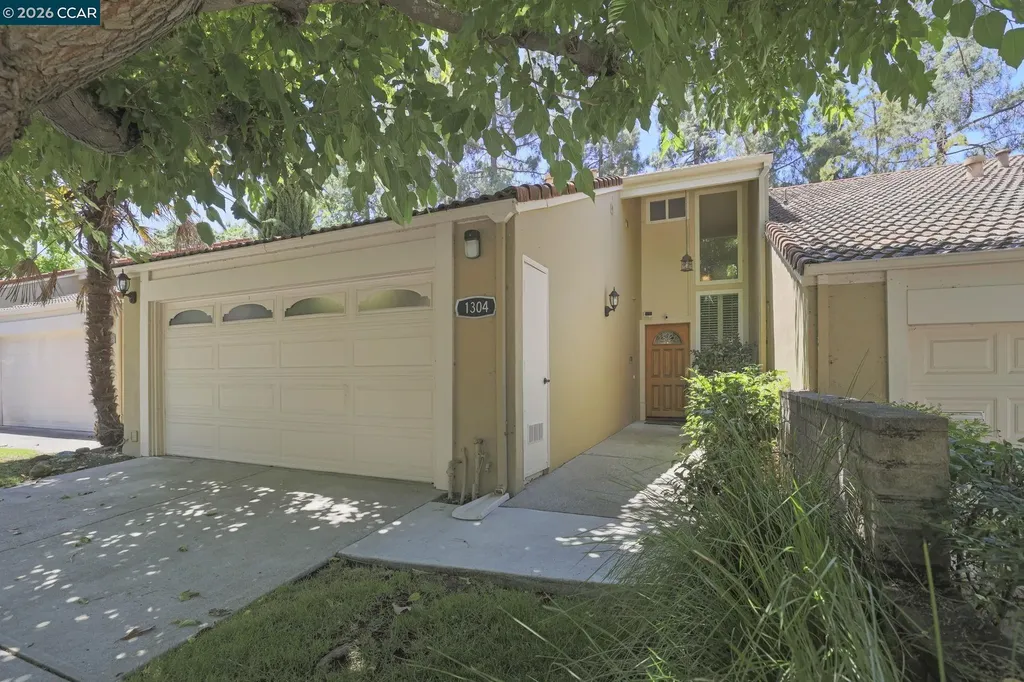 1304 Corte De Los Vecinos Walnut Creek CA 94598