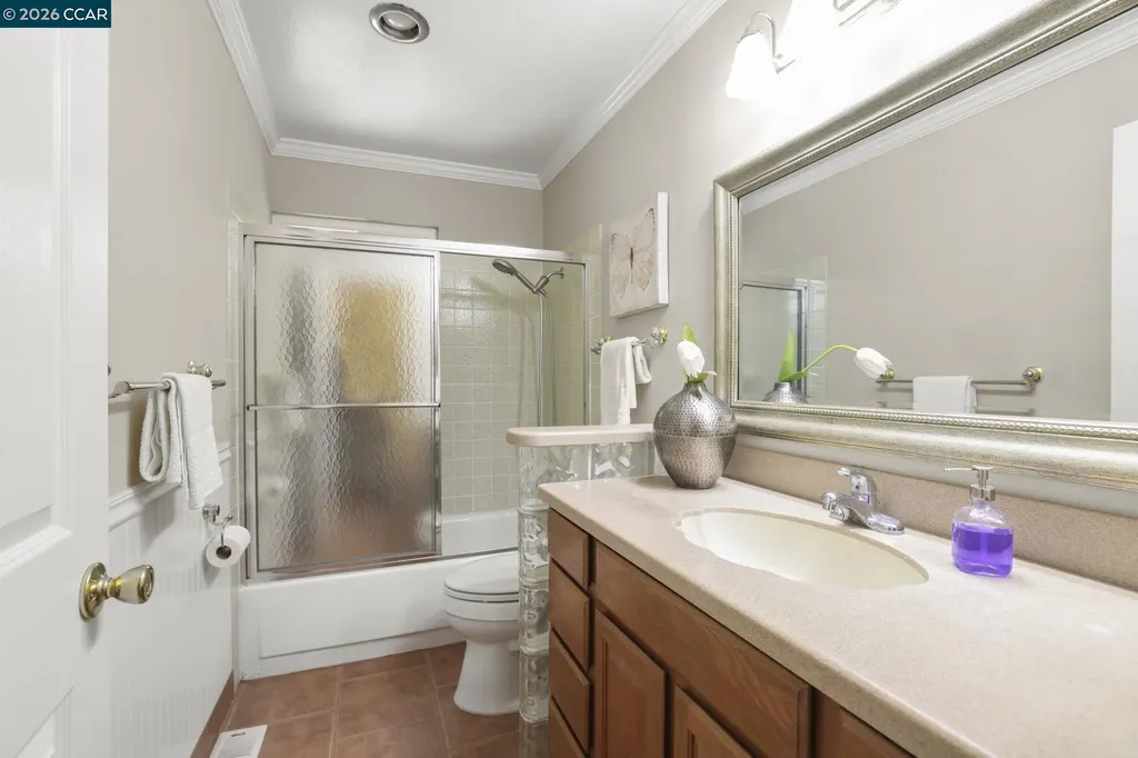 1304 Corte De Los Vecinos Walnut Creek CA 94598