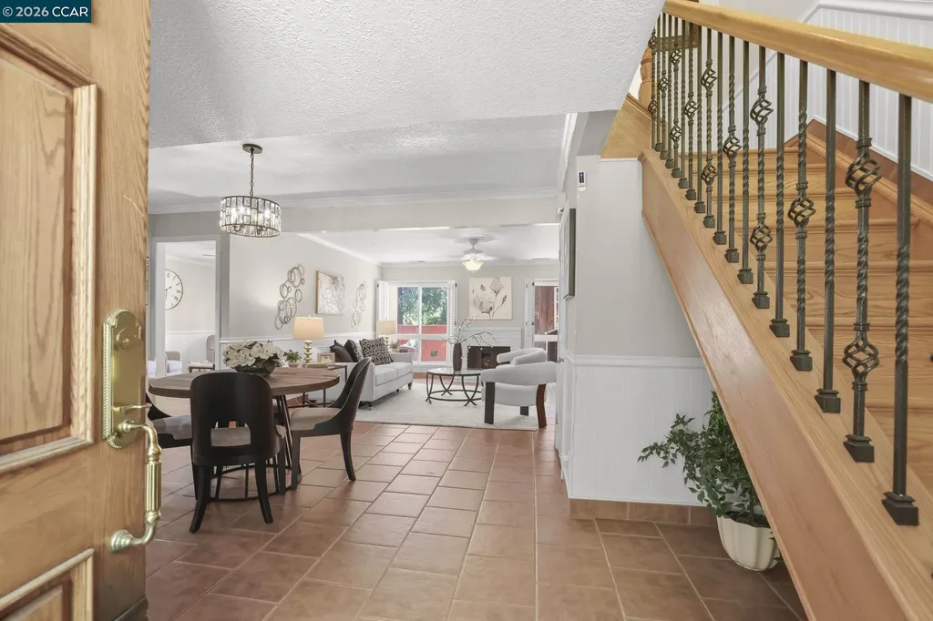 1304 Corte De Los Vecinos Walnut Creek CA 94598