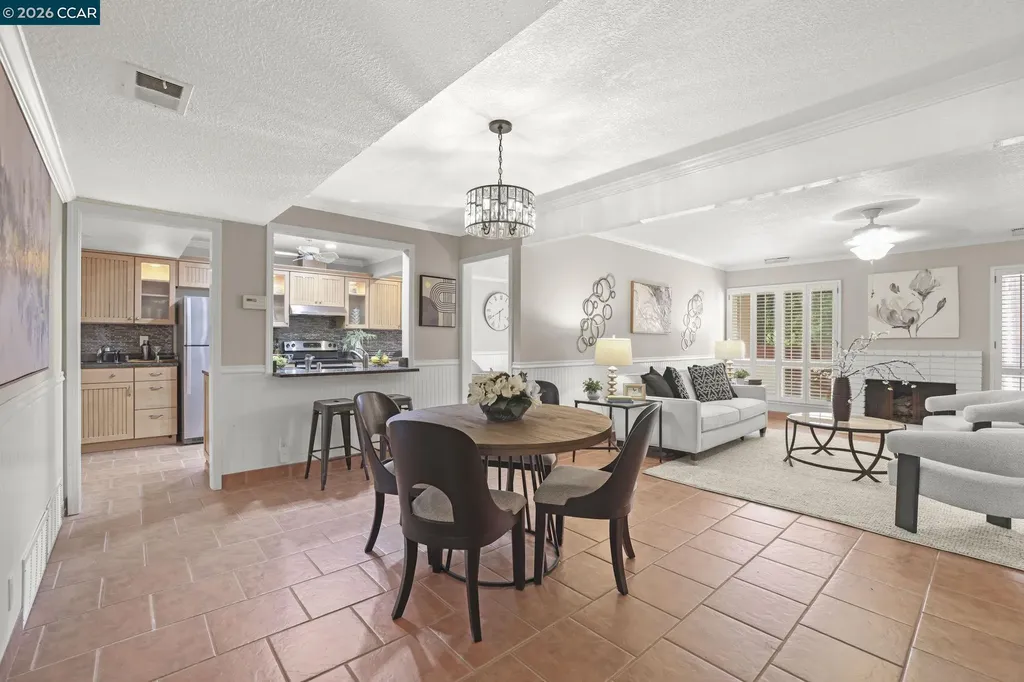 1304 Corte De Los Vecinos Walnut Creek CA 94598