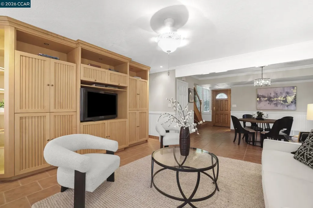 1304 Corte De Los Vecinos Walnut Creek CA 94598