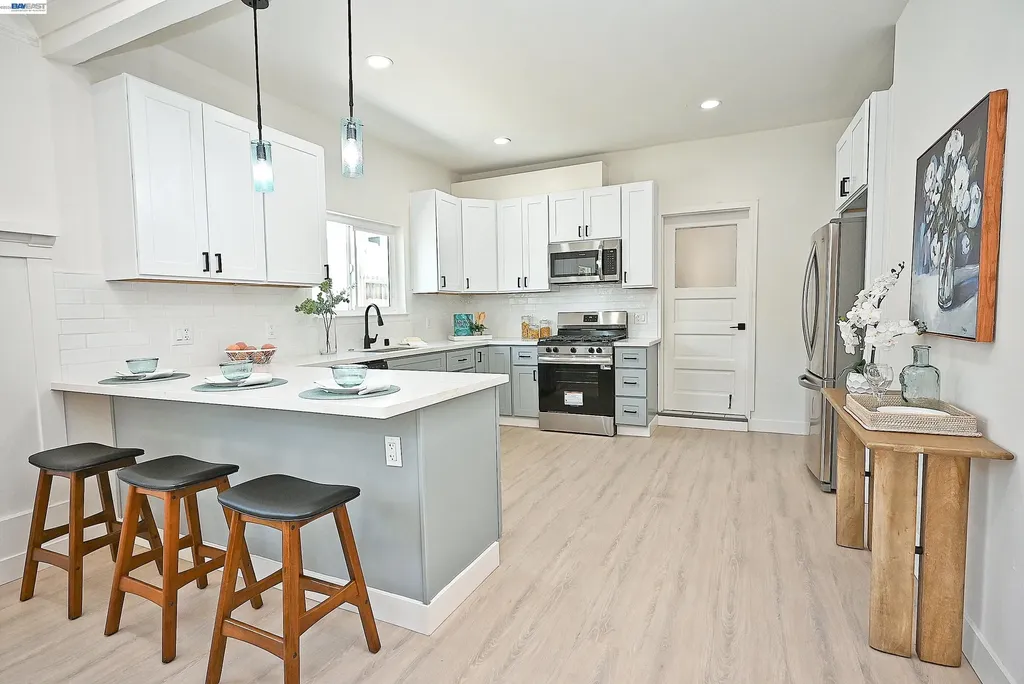 3914 Agua Vista Street Oakland CA 94601