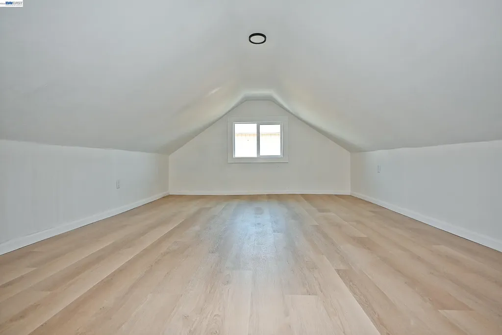 3914 Agua Vista Street Oakland CA 94601