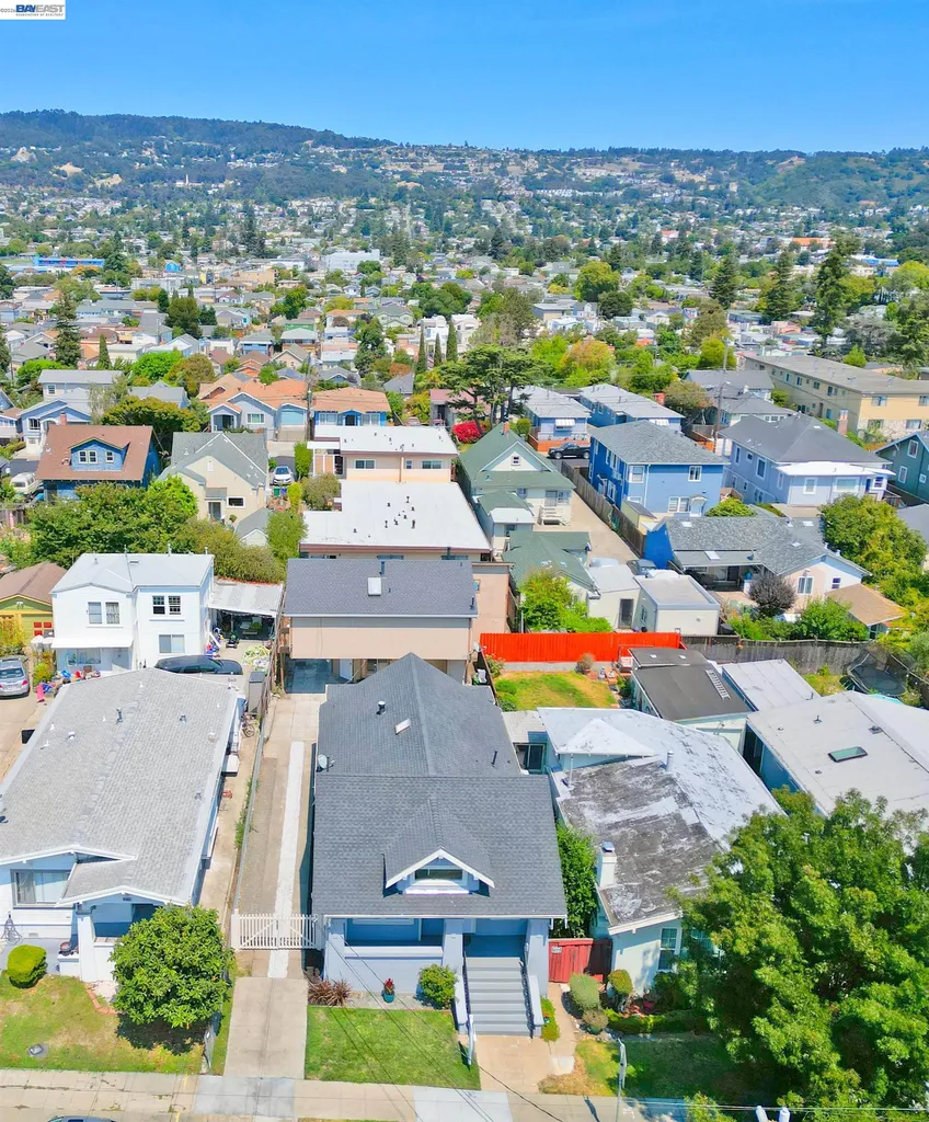 3914 Agua Vista Street Oakland CA 94601