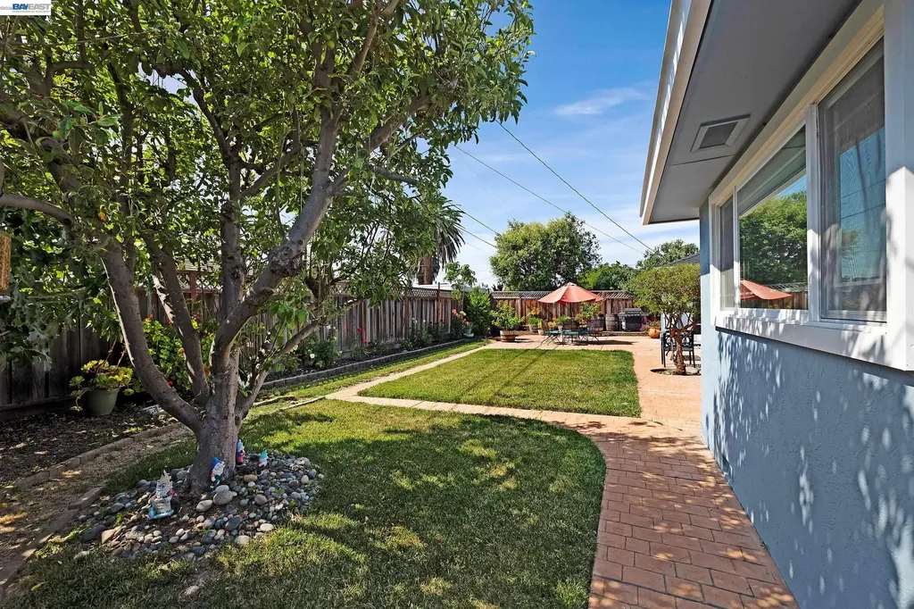 5266 Troy Avenue Fremont CA 94536