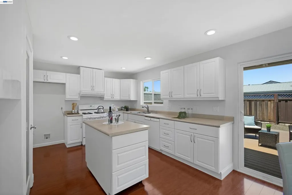 4635 Capitan Drive Fremont CA 94536