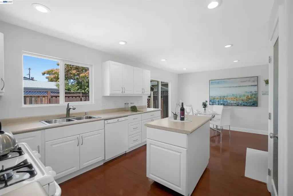 4635 Capitan Drive Fremont CA 94536
