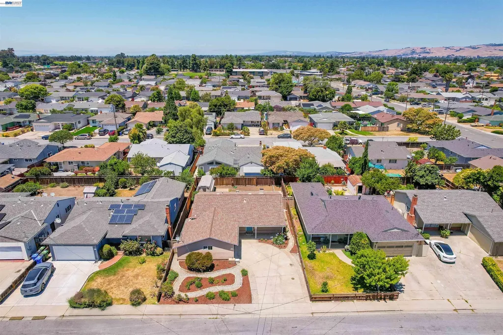 4635 Capitan Drive Fremont CA 94536