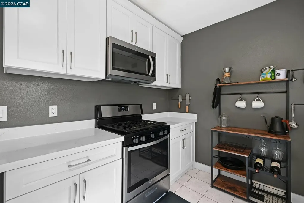 425 Bay Street Crockett CA 94525