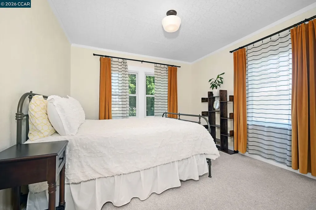 425 Bay Street Crockett CA 94525