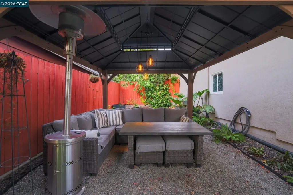 425 Bay Street Crockett CA 94525