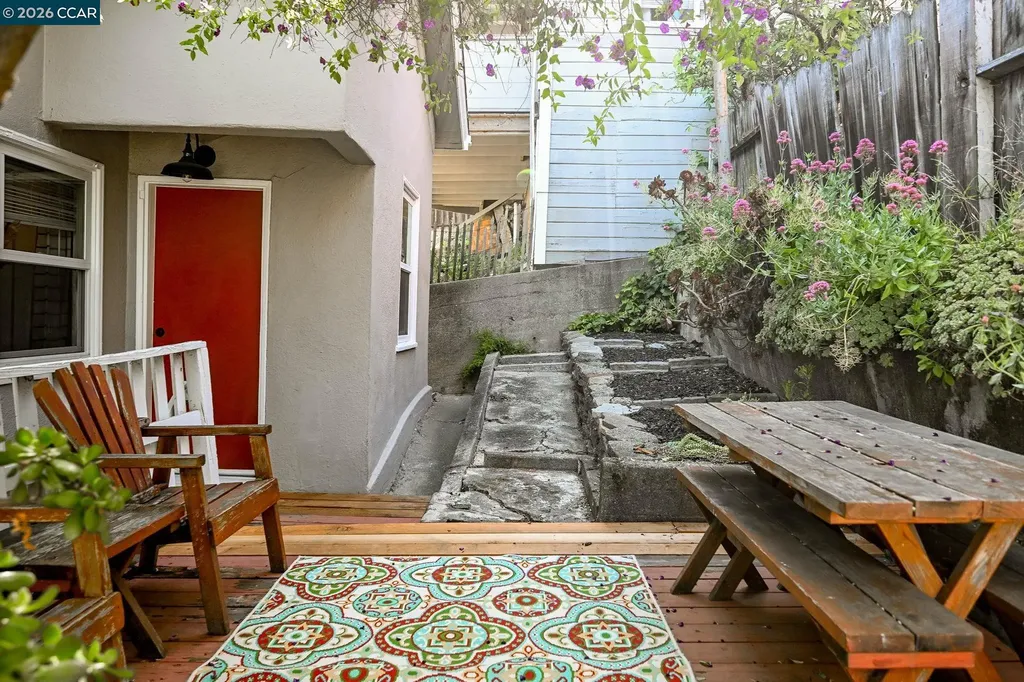 425 Bay Street Crockett CA 94525