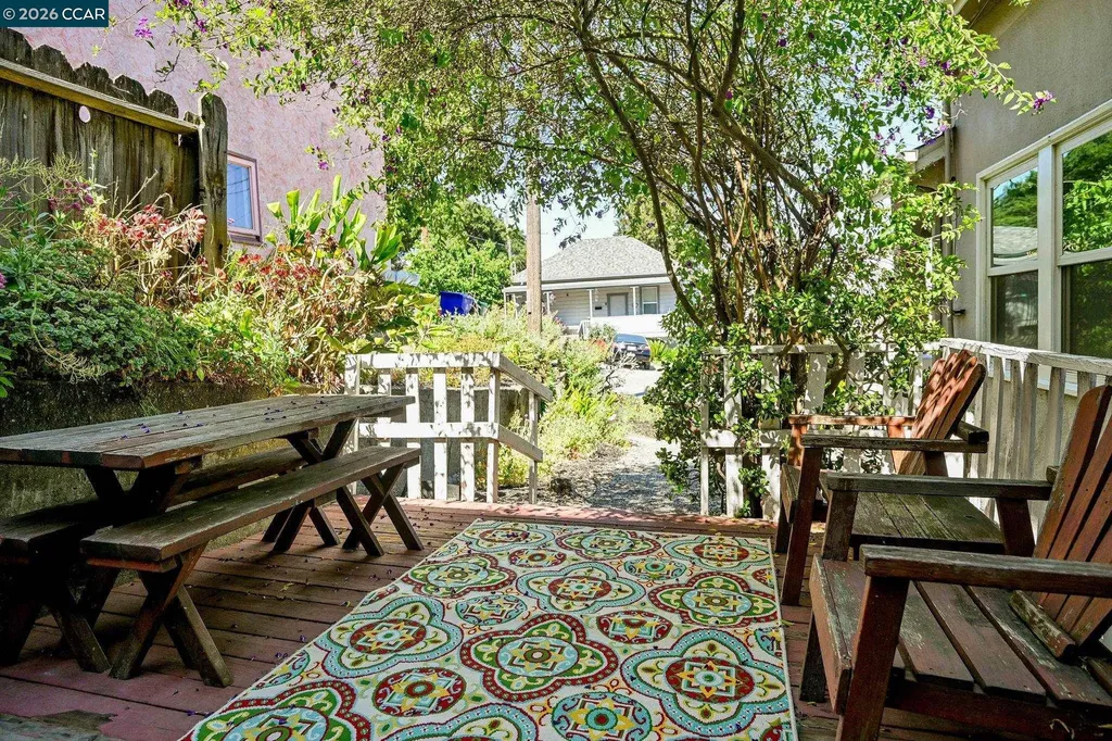 425 Bay Street Crockett CA 94525