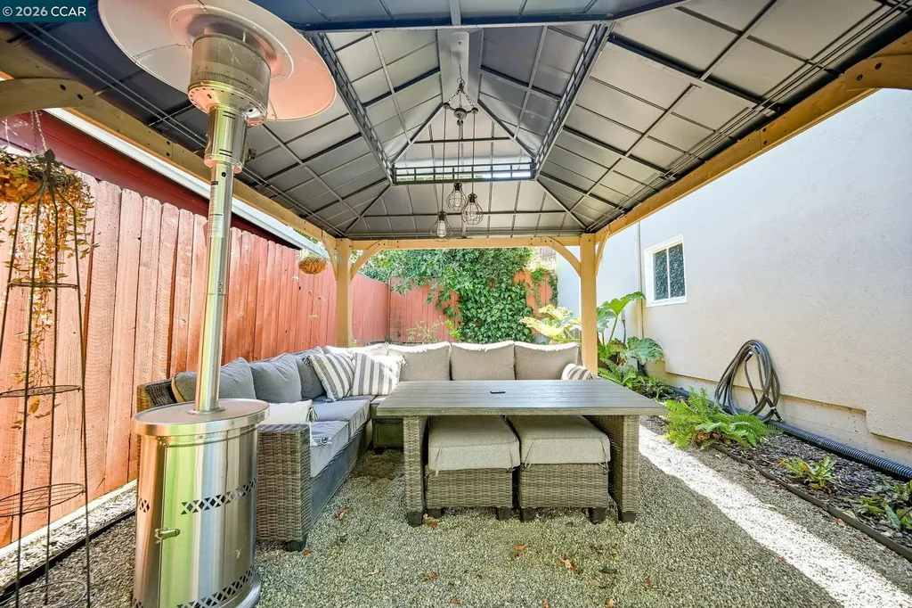 425 Bay Street Crockett CA 94525