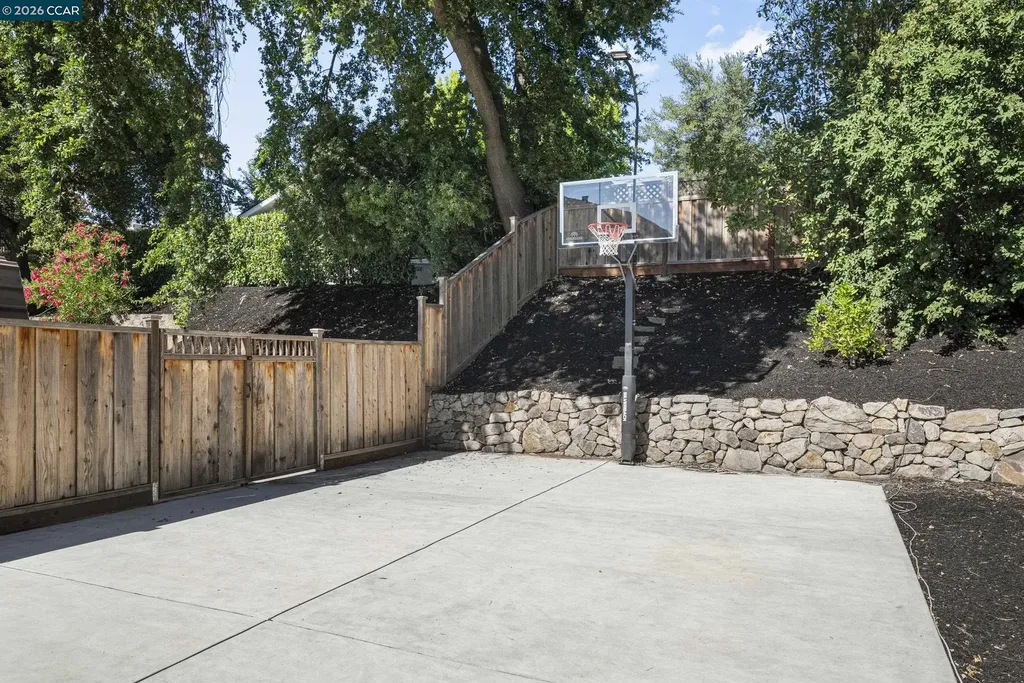 34 Mott Drive Alamo CA 94507