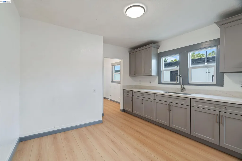 1012 72nd Avenue Oakland CA 94621