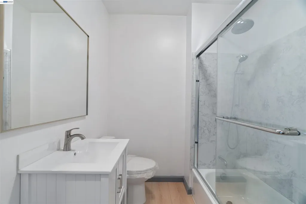 1012 72nd Avenue Oakland CA 94621