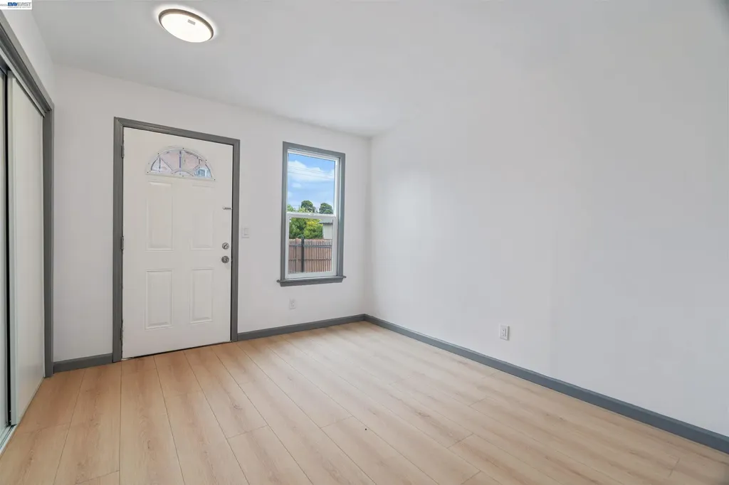 1012 72nd Avenue Oakland CA 94621