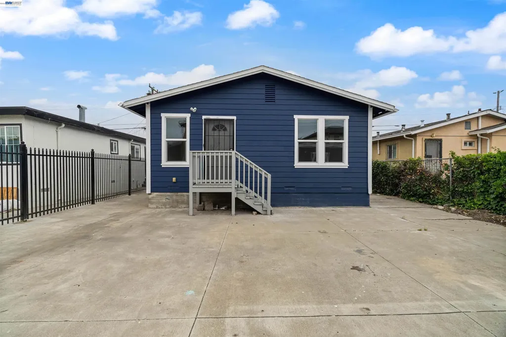 1012 72nd Avenue Oakland CA 94621