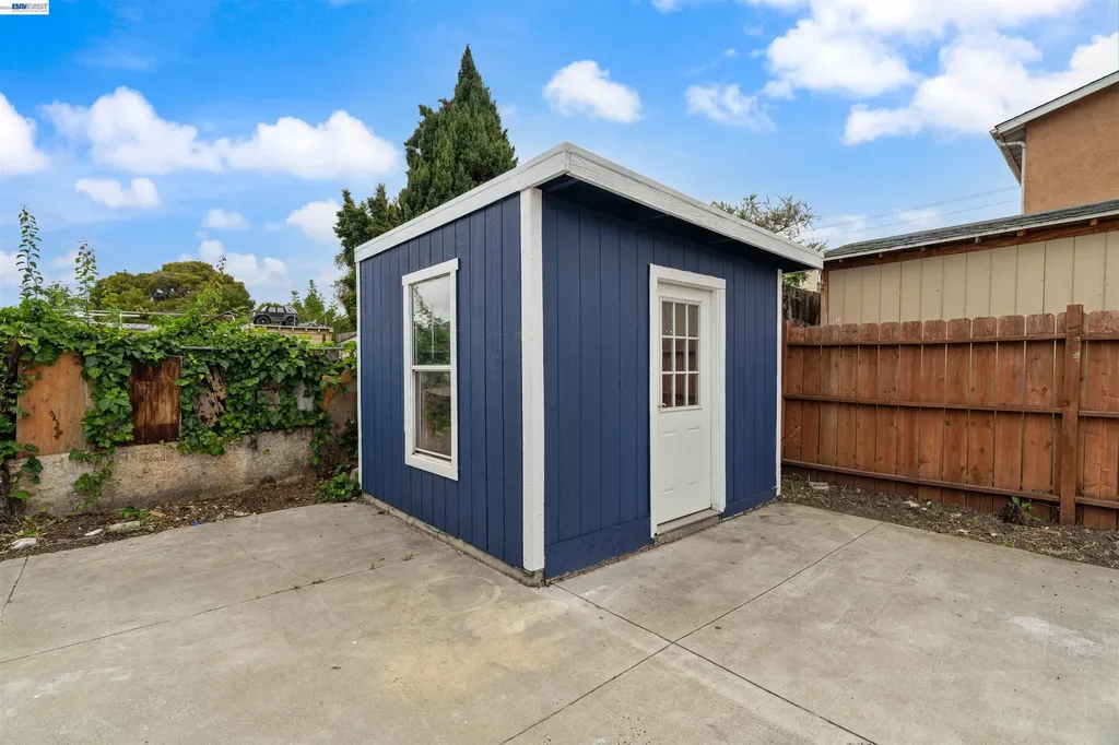 1012 72nd Avenue Oakland CA 94621