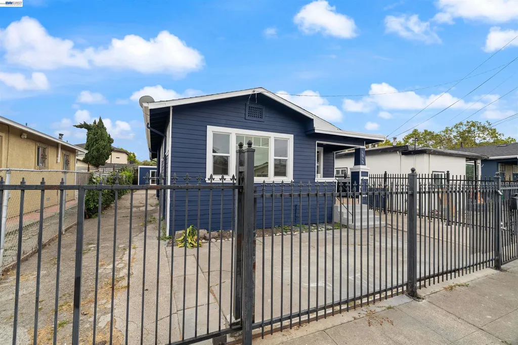 1012 72nd Avenue Oakland CA 94621