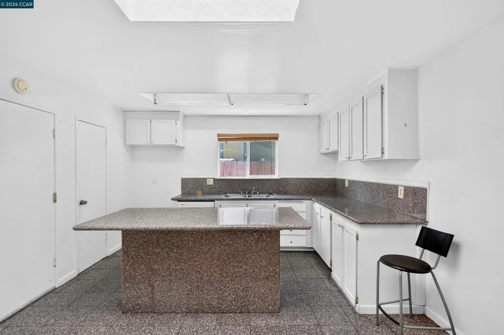 2480 Shield Drive Union City CA 94587