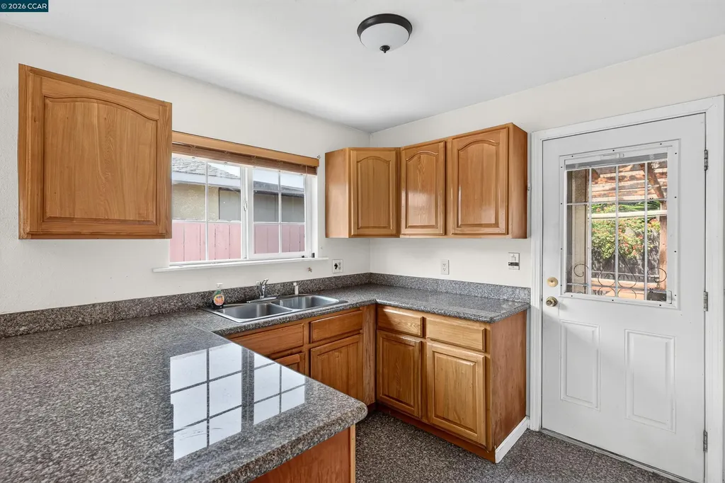 2480 Shield Drive Union City CA 94587