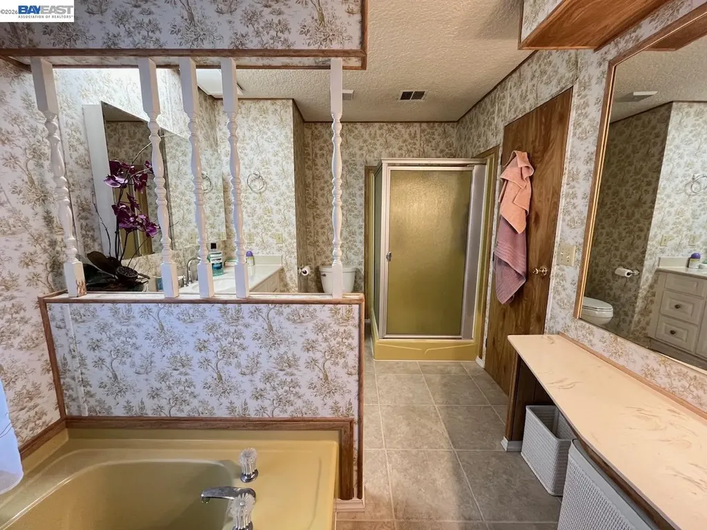 1285 Sussex Way Hayward CA 94544