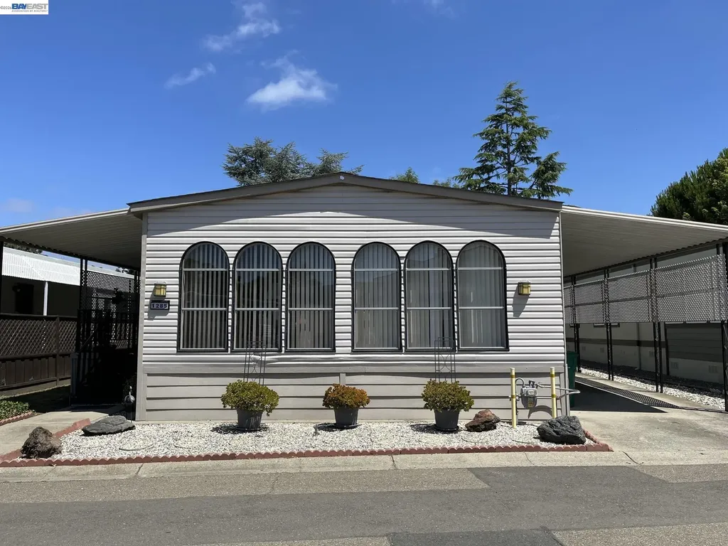 1285 Sussex Way Hayward CA 94544