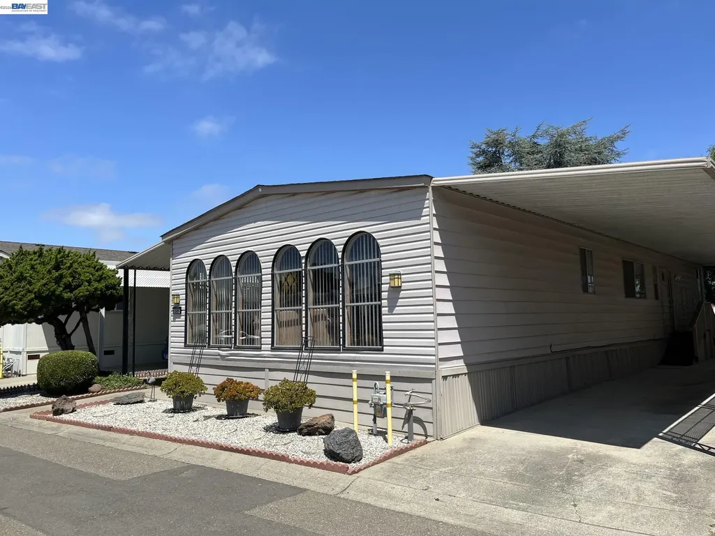 1285 Sussex Way Hayward CA 94544