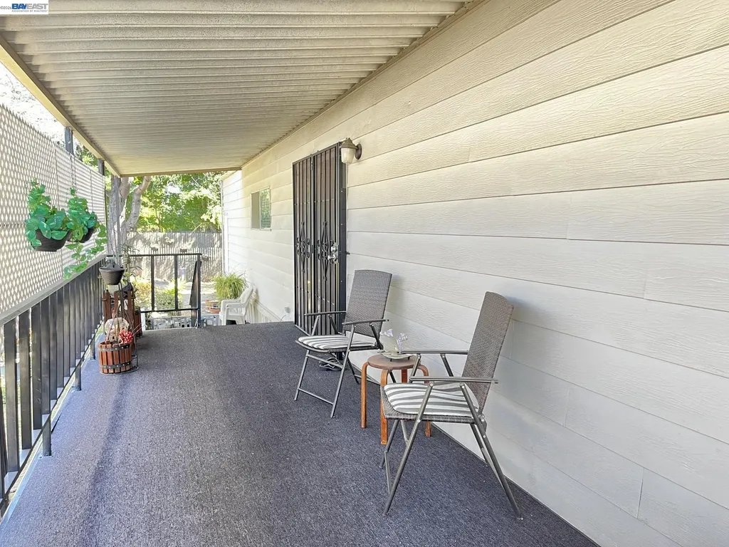 1285 Sussex Way Hayward CA 94544