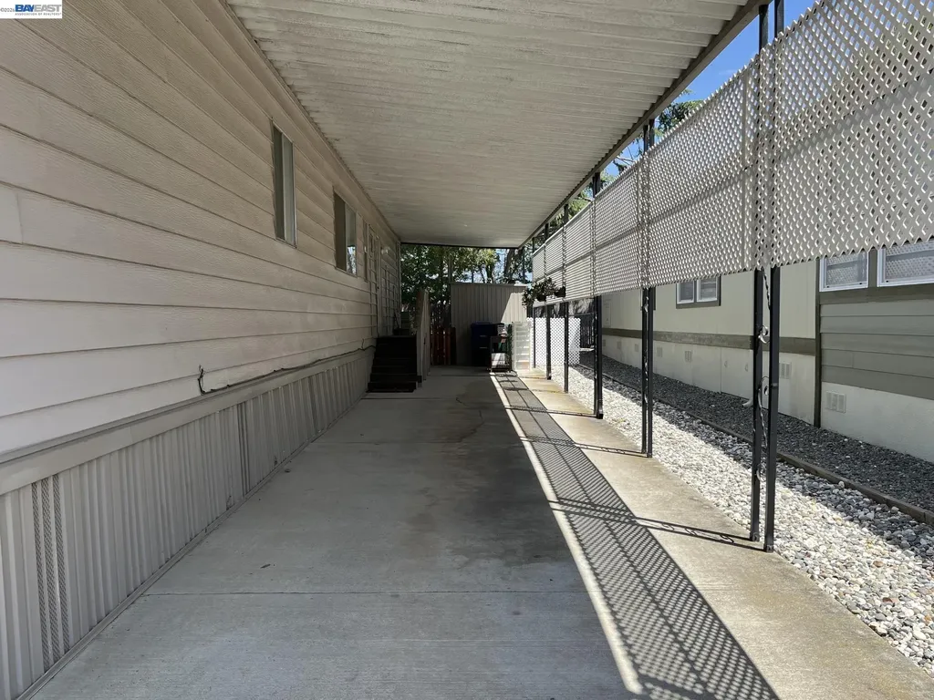 1285 Sussex Way Hayward CA 94544